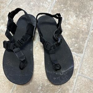 Bedrock sandals 8/9
